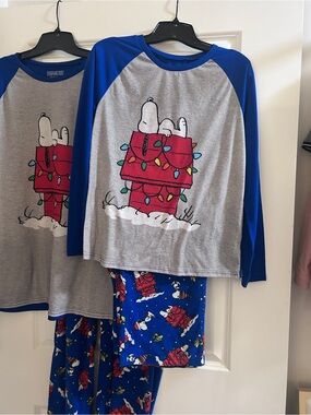 Peanuts Men's LG ‘𝒜𝓁𝓁 ℒ𝒾𝓉 𝒰𝓅' Snoopy Holiday Long Sleeve Pajama Set